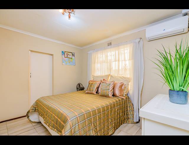 3 BEDROOM HOUSE FOR SALE IN SOUTHGATE